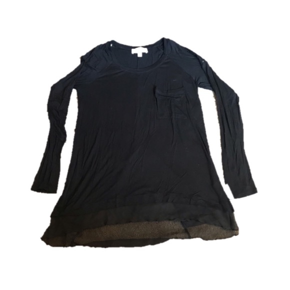 🌼Black Long-Sleeved Top!!🌼 - Picture 1 of 4